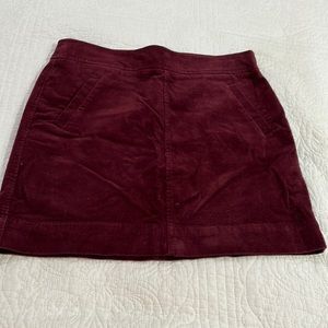 Burgundy corduroy loft skirt.